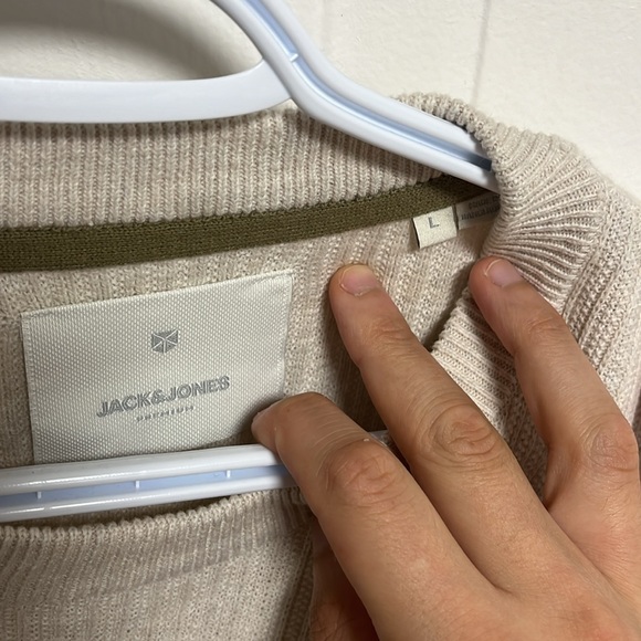 Beige Jack and Jones T-shirt size Large - Picture 2 of 5